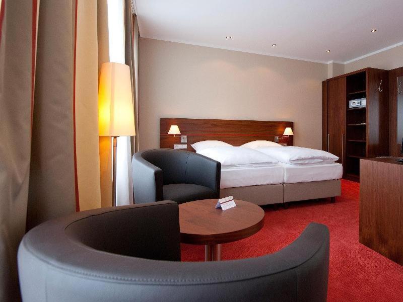 Hotel Kocks Am Muehlenberg Mülheim an der Ruhr Room photo